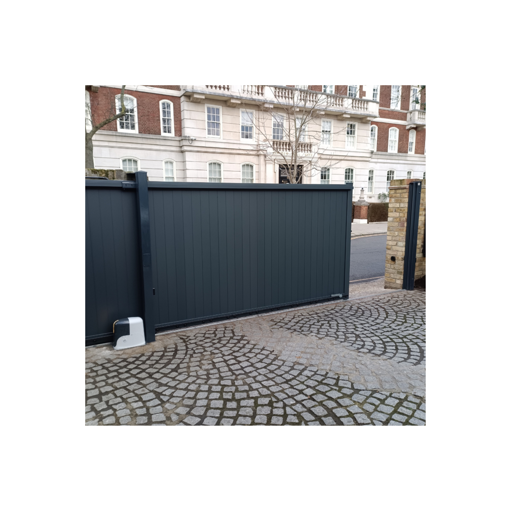maicy grey aluminium sliding gate inside view